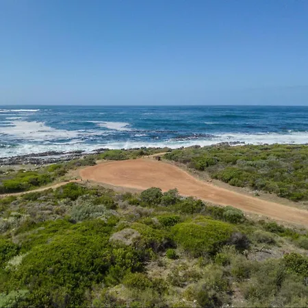 Sandbaai Country House-3