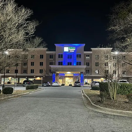 Holiday Inn Express Hotel & Suites Goldsboro - Base Area By Ihg-3