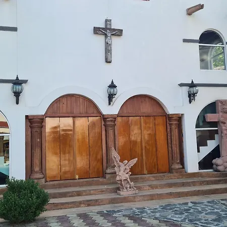 Hotel Leyenda Del Tepozteco-2