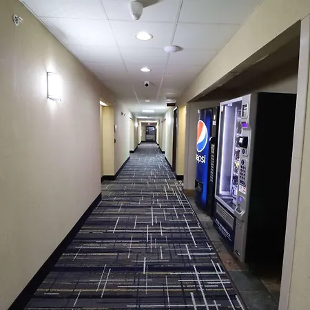 Super 8 By Wyndham Perryville-2