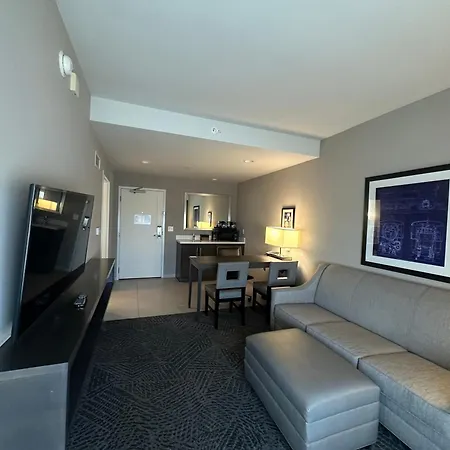 Embassy Suites By Hilton Kansas City Olathe-2