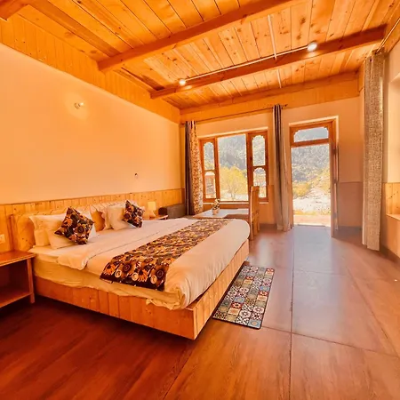 Himalayan River Resort, Manali - #Riverside # Private Parking # Scenic River & Mountain View # Open Cafe # Spacious Rooms-2