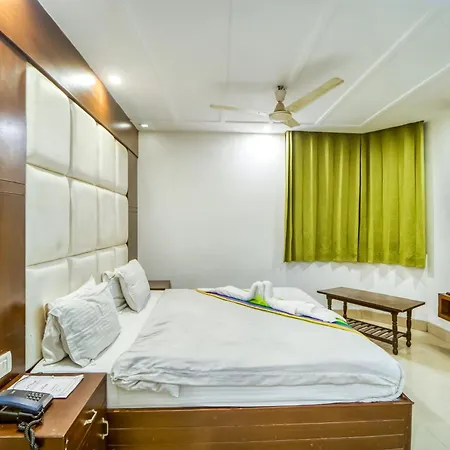 Deep Hotel-2