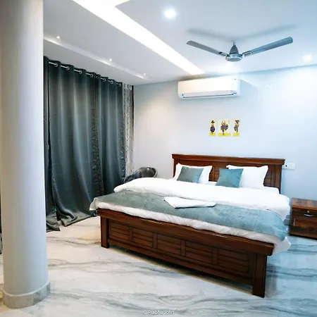 Vip Stays-3