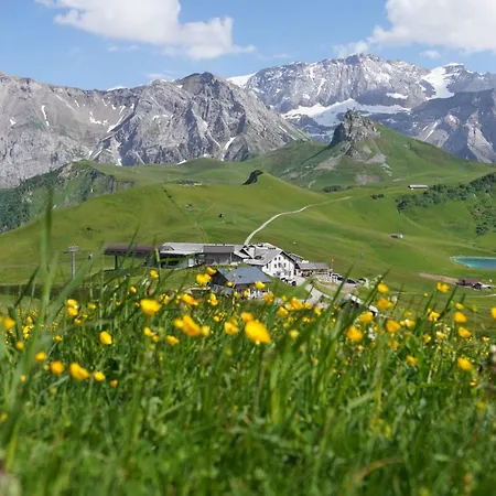 Berghotel Hahnenmoos-2