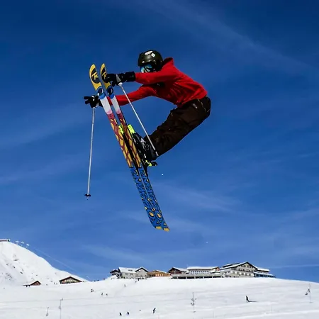 Berghotel Hahnenmoos-3