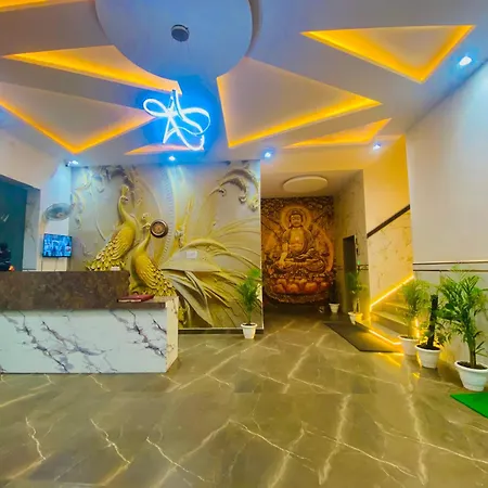 Hotel Vista Ambs Plaza A Family Hotel Near Igi Delhi Airport-2