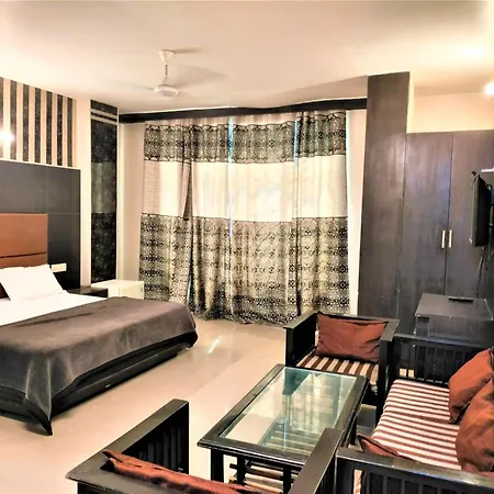 Hotel Sunshine Park -- Near Anand Vihar Railway Station-3