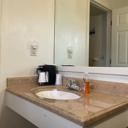 Park Lake Motel-3
