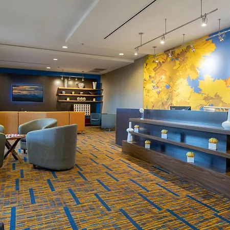 Courtyard By Marriott Asheville Airport-3