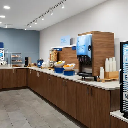 Holiday Inn Express & Suites Midwest City By Ihg-3