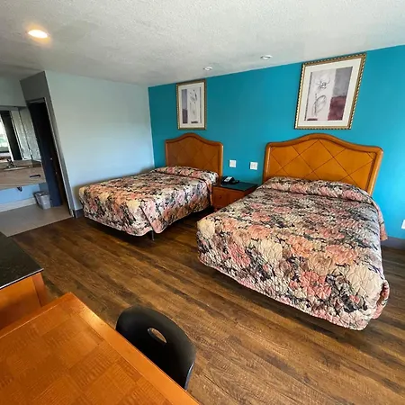 Travelers Inn-2