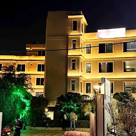 Airport Hotel The Grand Shoba Free Airport Pickup Or Drop-3
