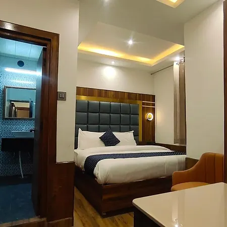 The Central Vista - Simla Royale Near Mall Road Free Pickup From Railway Station Simla-3