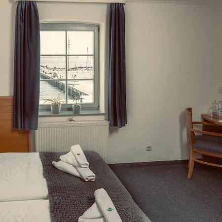 Hiddenseer Hotel-3