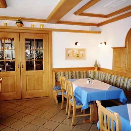 Hotel Drei Kronen-3