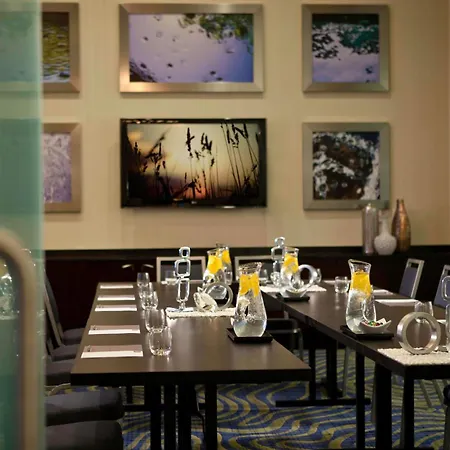 Renaissance Arlington Capital View Hotel-2
