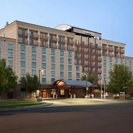Courtyard By Marriott Denver Airport-2