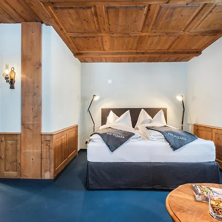Hotel Piz Mitgel-3