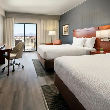 Courtyard By Marriott Scottsdale Salt River-2