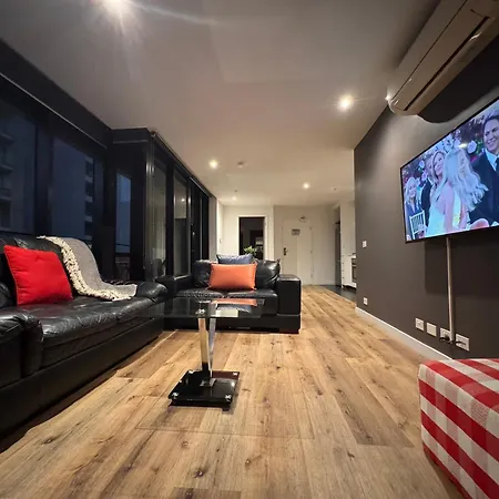Aura On Flinders Serviced Apartments-3