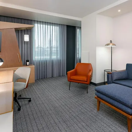 Courtyard By Marriott Buffalo Downtown/Canalside-2