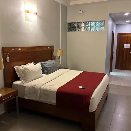Hotel Du Lac-2