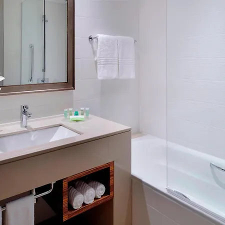 Courtyard By Marriott World Trade Center, Abu Dhabi-3