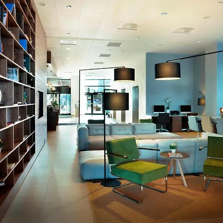Courtyard By Marriott Gdynia Waterfront-3