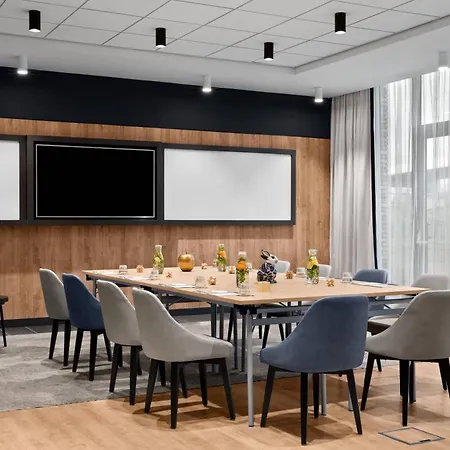 Renaissance Amsterdam Schiphol Airport Hotel-2