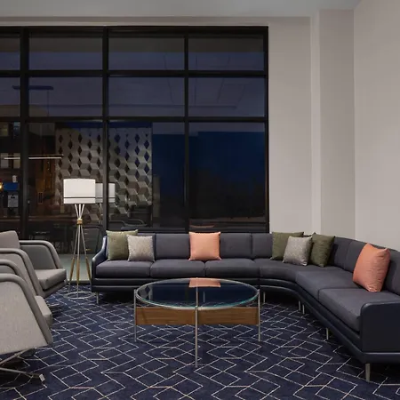 Courtyard By Marriott Lansing Downtown-3