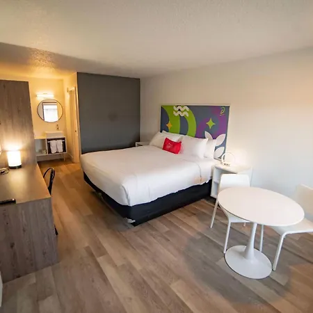 Baymont By Wyndham Jacksonville Airport-3