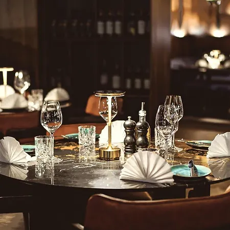 Bellman Hotel-2