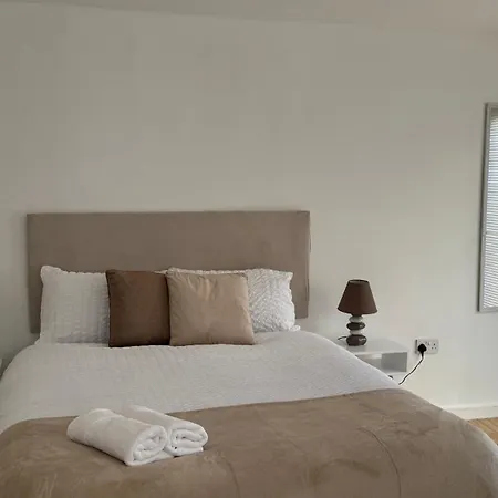 Little Luxe Shared House-2