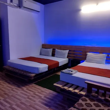 Seasons Four Guest House-3