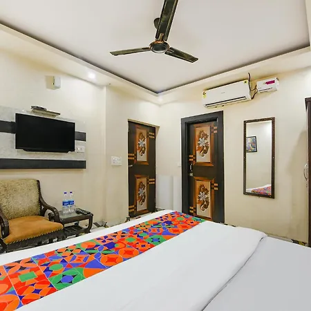 Fabhotel Royal Mountain-2
