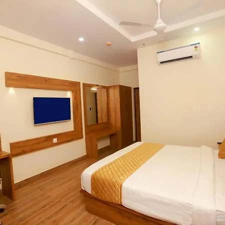 Hotel Bkc Minerva, Near Us Consulate-3