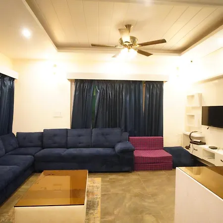 The Castle Villa Pine View Kasauli-3