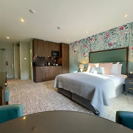 Mandolay Hotel Guildford-3
