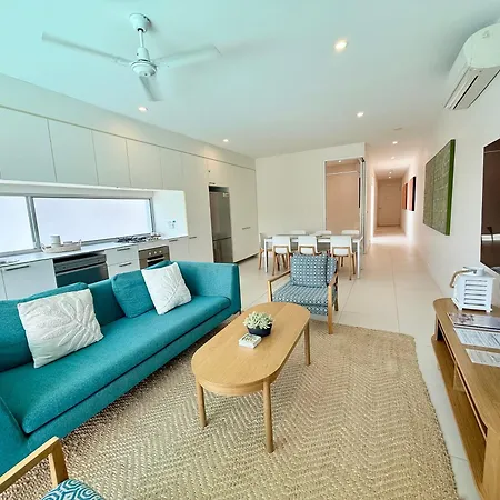 Pool Resort Port Douglas-3