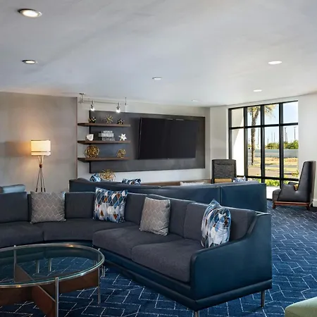 Courtyard By Marriott Laredo-3