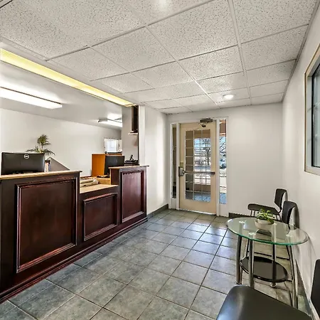 Birch Hill Suites Columbia-2