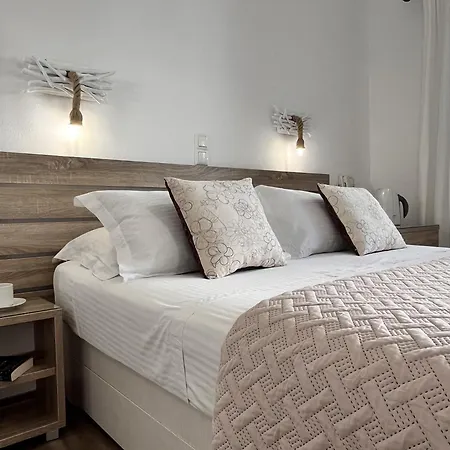 Christina Hotel, Adults Only, Heated Salt Water Pool-2