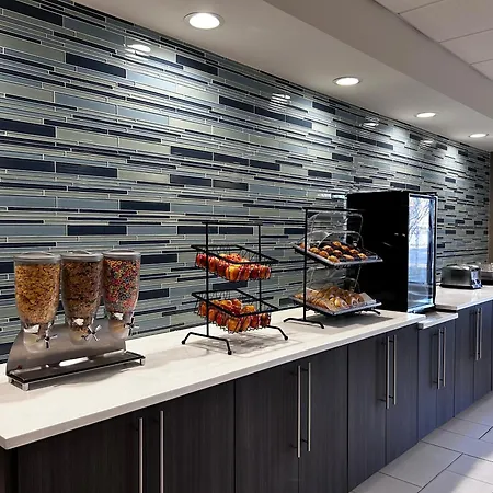 La Quinta Inn By Wyndham Columbia Se Fort Jackson-2