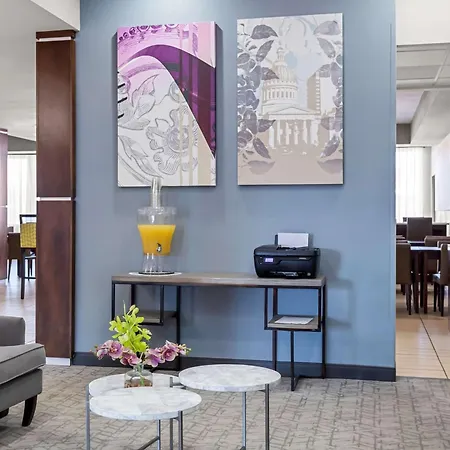 Best Western St. Louis Airport North Hotel & Suites-3