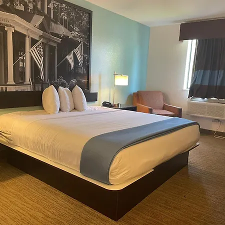Super 8 By Wyndham Lynchburg Va-3