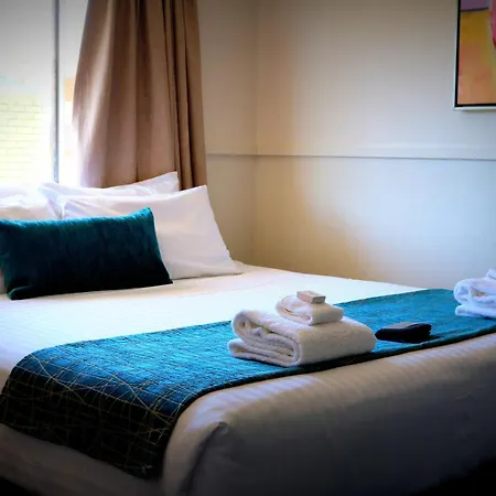 The Commercial Hotel Motel-2