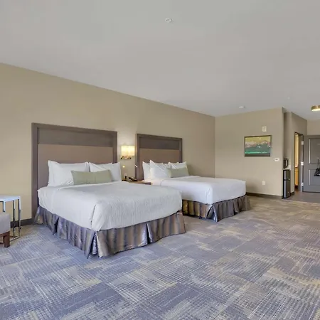 Best Western Plus Fillmore Inn & Suites-2