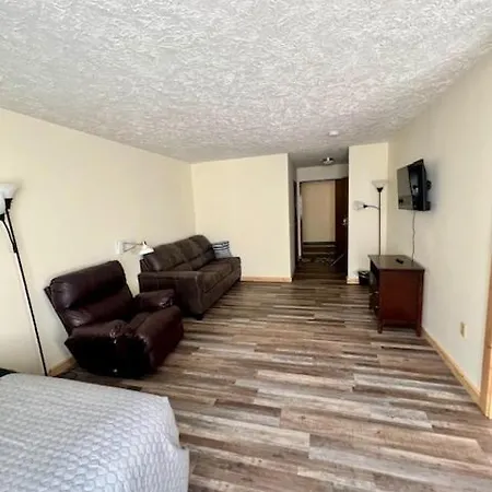 Cedarville Hotel-3