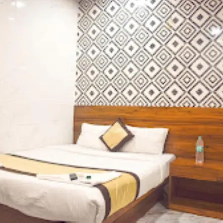 Hotel T-Junction Residency Bkc-2